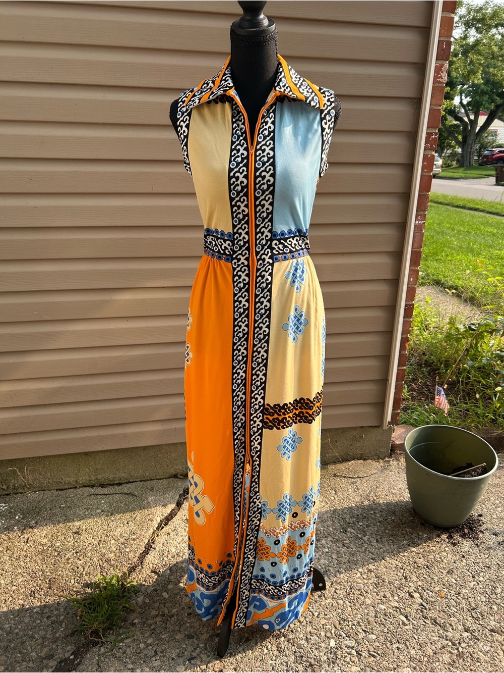 Paganne by Gene Berk 70s Mod Sleeveless Collared Colorblock Printed Maxi Dress